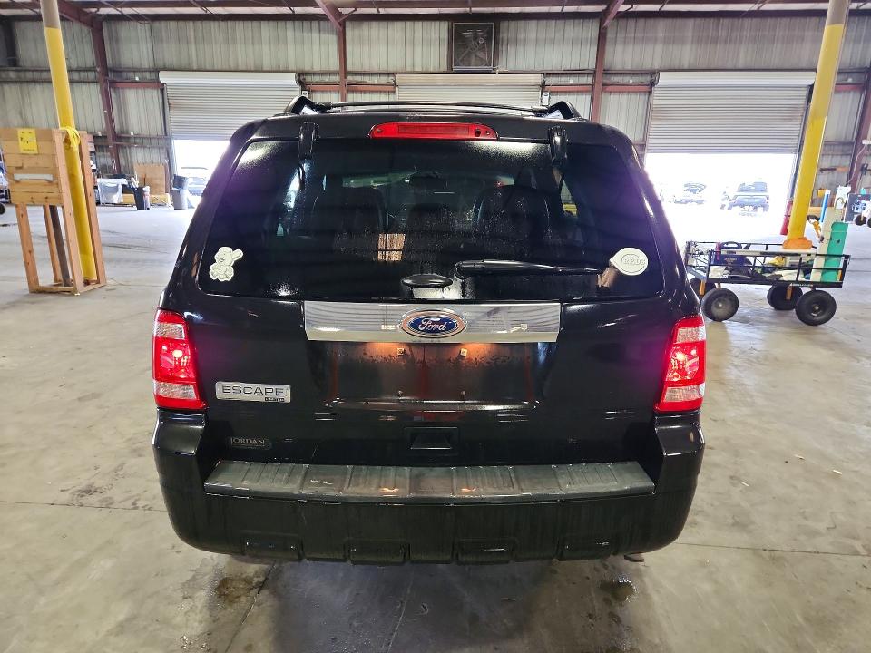 Photo 6 from auction – 2011 FORD ESCAPE with VIN 1FMCU0E78BKB38654