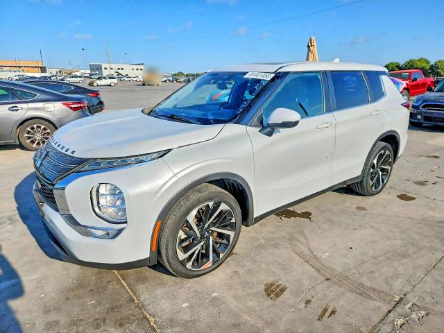 Photo 1 from auction – 2024 MITSUBISHI OUTLANDER with VIN JA4J3VA81RZ021066