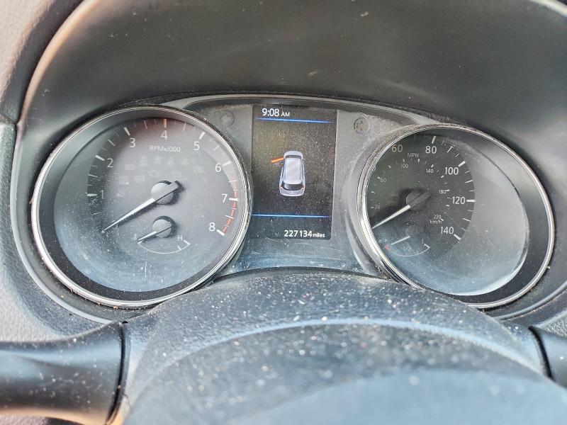 Photo 9 from auction – 2018 NISSAN ROGUE with VIN KNMAT2MV7JP609897