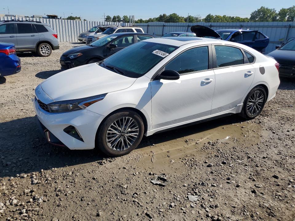 KIA FORTE 2022 with VIN 3KPF54ADXNE429553 - Photo from auction