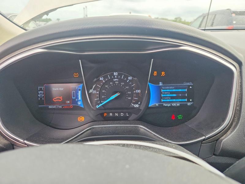 Photo 9 from auction – 2017 FORD FUSION with VIN 3FA6P0LUXHR301087