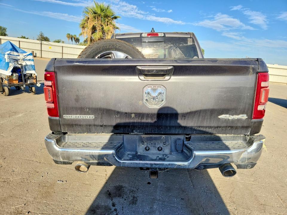 Foto 6 de la subasta – 2021 RAM 1500 con VIN 1C6SRFFM6MN736355