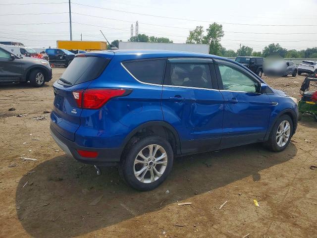 Photo 3 from auction – 2019 FORD ESCAPE with VIN 1FMCU0GD1KUA16970