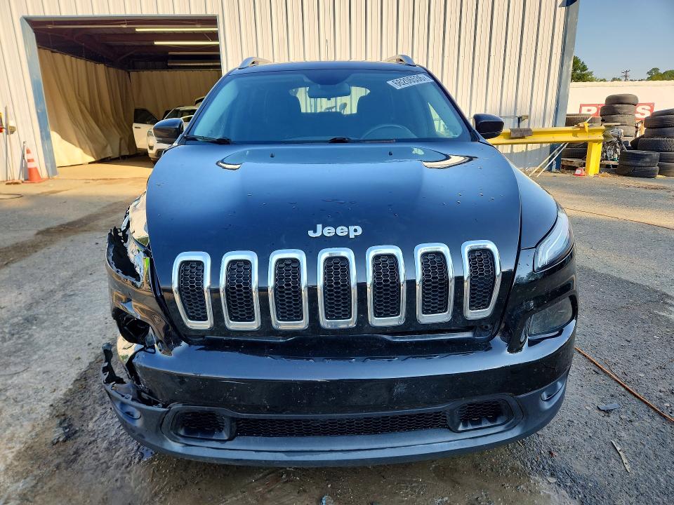 Photo 5 from auction – 2017 JEEP CHEROKEE with VIN 1C4PJLCB4HW591937