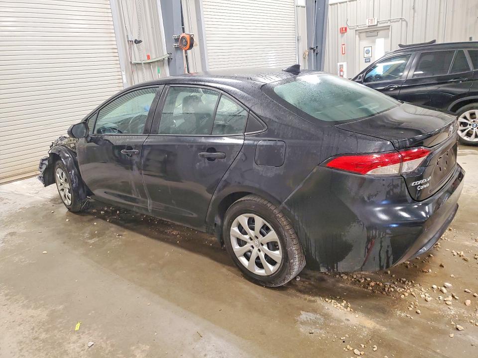 Photo 2 from auction – 2021 TOYOTA COROLLA with VIN 5YFEPMAE9MP227279