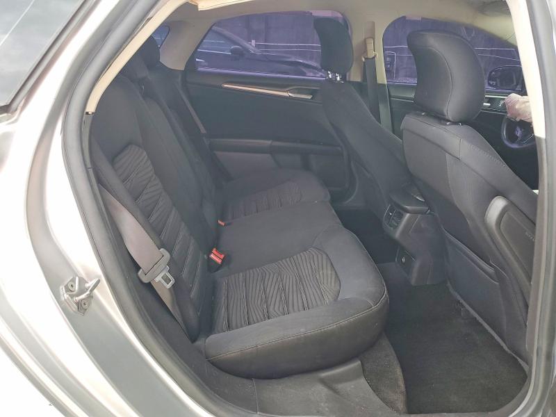 Zdjęcie 10 z aukcji – 2016 FORD FUSION z VIN 3FA6P0H78GR266910
