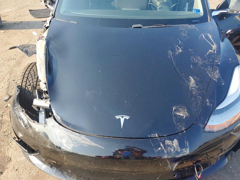 Photo 11 from auction – 2018 TESLA MODEL 3 with VIN 5YJ3E1EB8JF182354