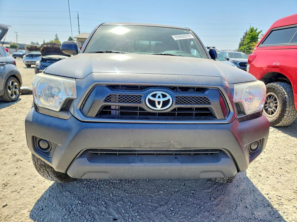 Photo 5 from auction – 2014 TOYOTA TACOMA with VIN 3TMLU4EN5EM144693