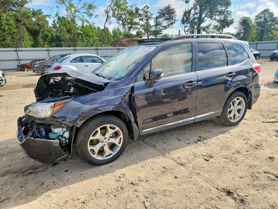 SUBARU FORESTER 2018 with VIN JF2SJAWC3JH472047 - Photo from auction