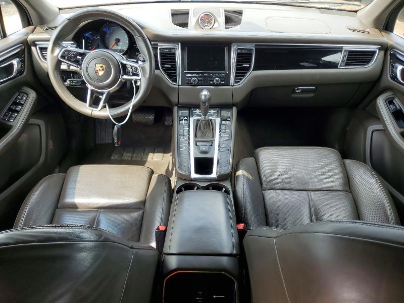 Photo 8 from auction – 2016 PORSCHE MACAN with VIN WP1AB2A56GLB44700