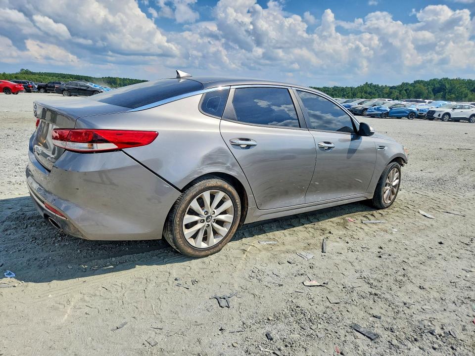 Photo 3 from auction – 2016 KIA OPTIMA with VIN 5XXGT4L36GG066337