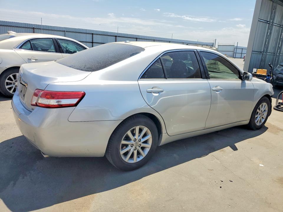 Photo 3 from auction – 2011 TOYOTA CAMRY with VIN 4T1BF3EK4BU766209