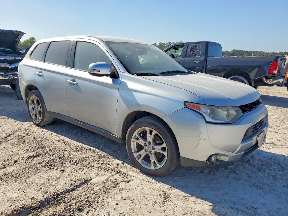 Photo 4 from auction – 2014 MITSUBISHI OUTLANDER with VIN JA4AD3A34EZ007789