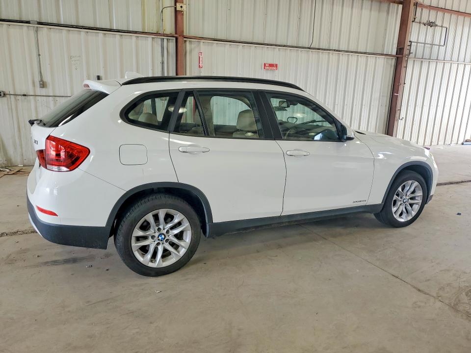 Photo 3 from auction – 2015 BMW X1 with VIN WBAVL1C54FVY40446