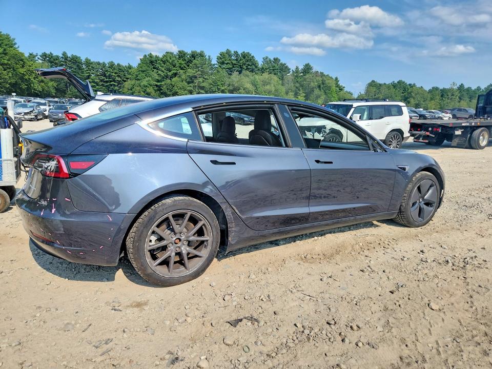 Photo 3 from auction – 2018 TESLA MODEL 3 with VIN 5YJ3E1EB4JF119199