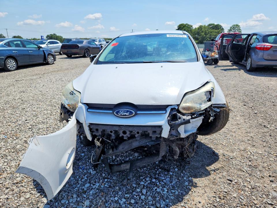Photo 5 from auction – 2012 FORD FOCUS with VIN 1FAHP3F24CL462062