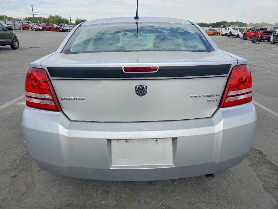 Photo 6 from auction – 2010 DODGE AVENGER with VIN 1B3CC4FB8AN113706