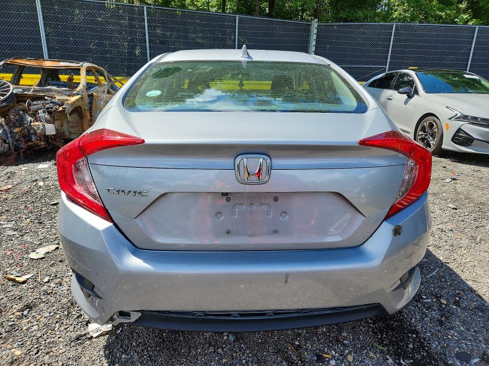 Photo 6 from auction – 2017 HONDA CIVIC with VIN 2HGFC2F70HH516546