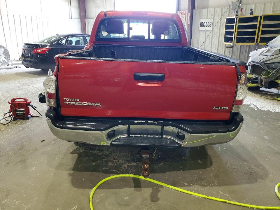 Photo 6 from auction – 2010 TOYOTA TACOMA with VIN 5TEPX4EN4AZ722403