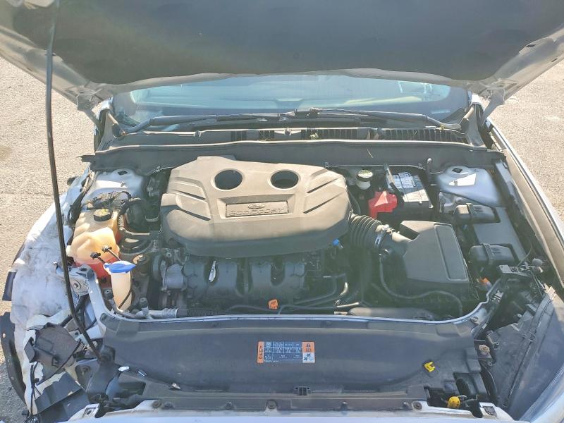 Photo 11 from auction – 2016 FORD FUSION with VIN 3FA6P0T95GR286606