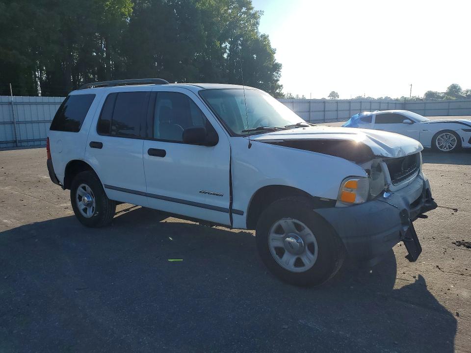 Photo 4 from auction – 2004 FORD EXPLORER with VIN 1FMZU72K94ZB19262