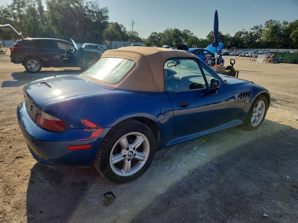 Photo 3 from auction – 2001 BMW Z3 with VIN WBACN33431LM02719