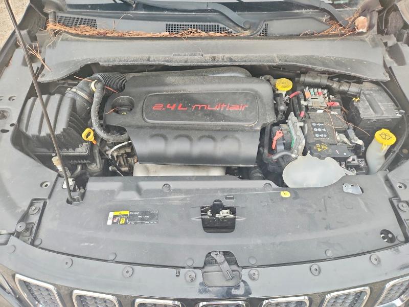 Photo 11 from auction – 2017 JEEP COMPASS with VIN 3C4NJCBB5HT632543