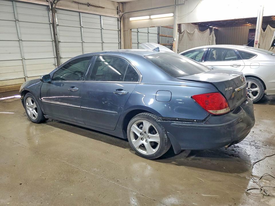 Photo 2 from auction – 2005 ACURA RL with VIN JH4KB16585C021288
