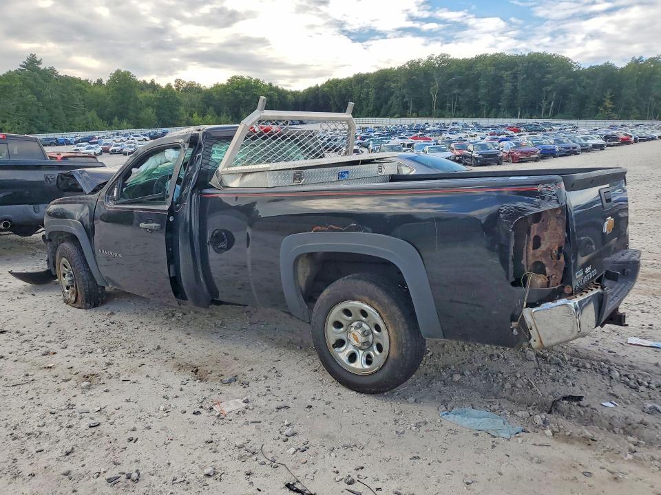 Photo 2 from auction – 2010 CHEVROLET SILVERADO with VIN 1GCPCPEAXAZ190371