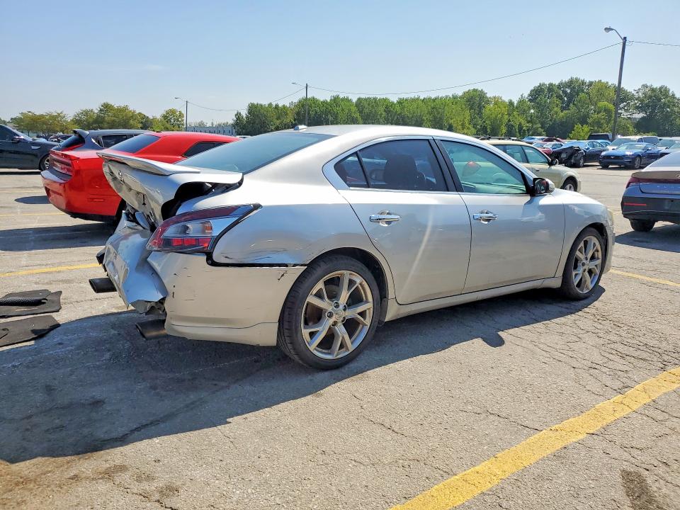 Photo 3 from auction – 2012 NISSAN MAXIMA with VIN 1N4AA5AP4CC803610