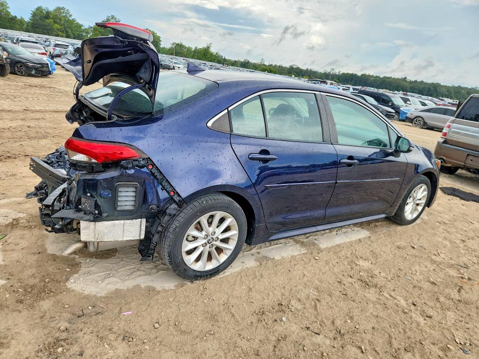 Photo 3 from auction – 2022 TOYOTA COROLLA with VIN 5YFFPMAE1NP367350