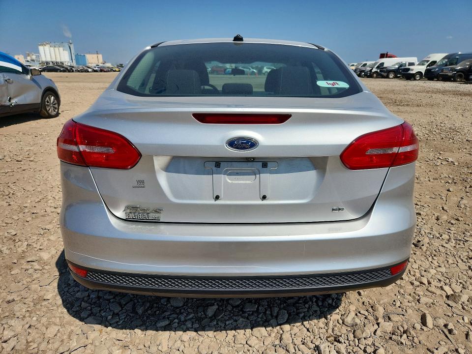 Photo 6 from auction – 2015 FORD FOCUS with VIN 1FADP3F26FL360359
