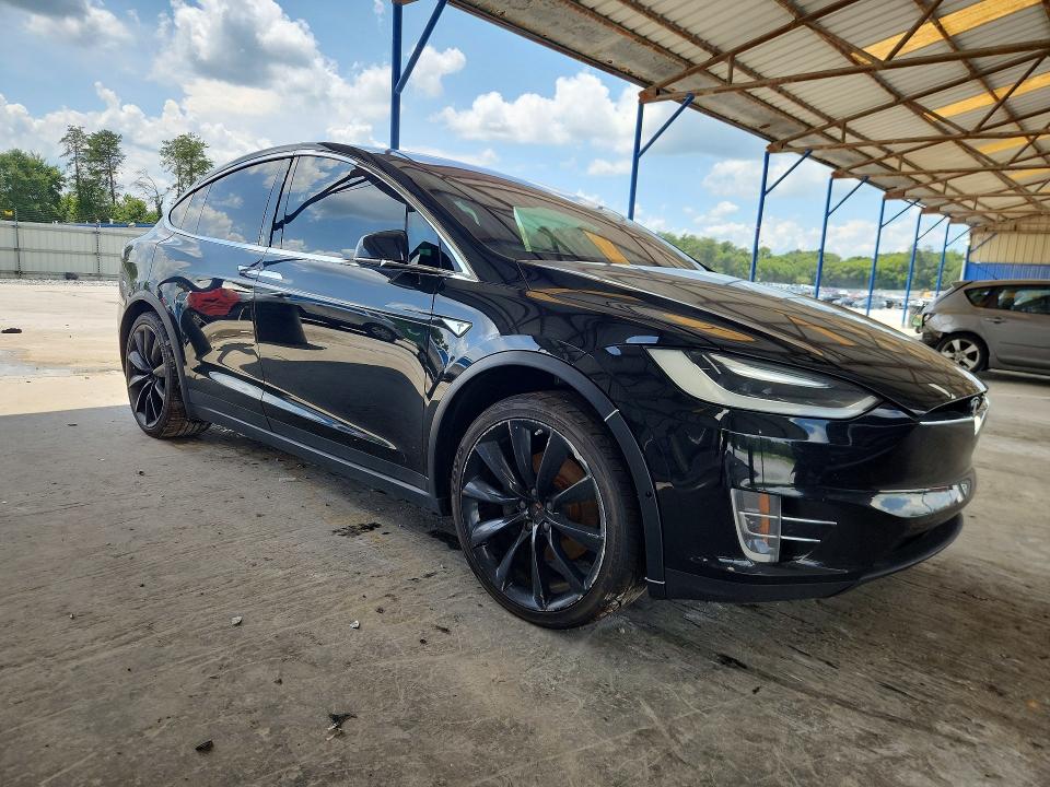 Photo 4 from auction – 2016 TESLA MODEL X with VIN 5YJXCAE28GF002368