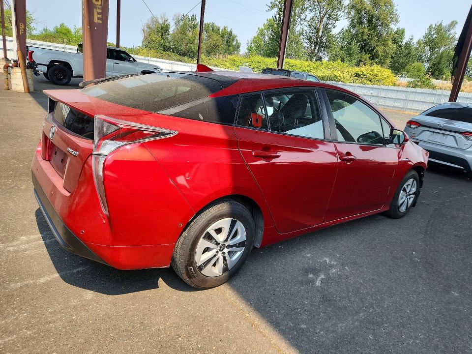 Photo 3 from auction – 2017 TOYOTA PRIUS with VIN JTDKARFU4H3537176