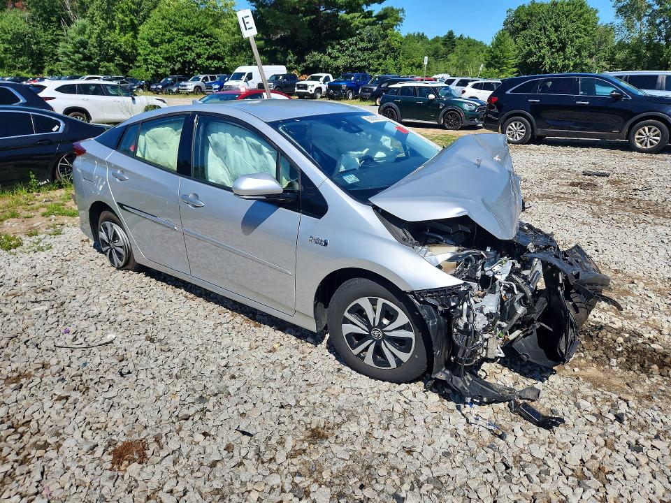 Photo 4 from auction – 2018 TOYOTA PRIUS PRIME with VIN JTDKARFP1J3081539