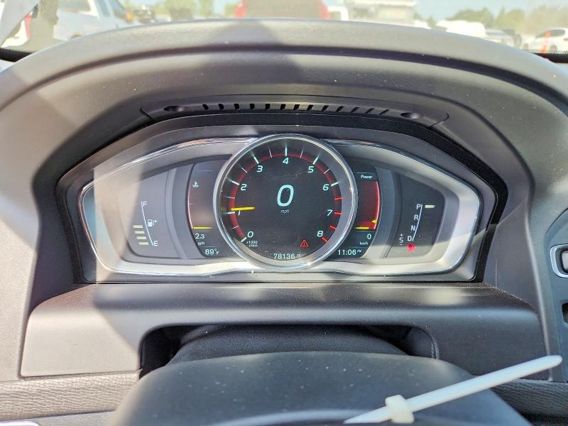 Photo 9 from auction – 2016 VOLVO XC60 with VIN YV4902RM0G2796110