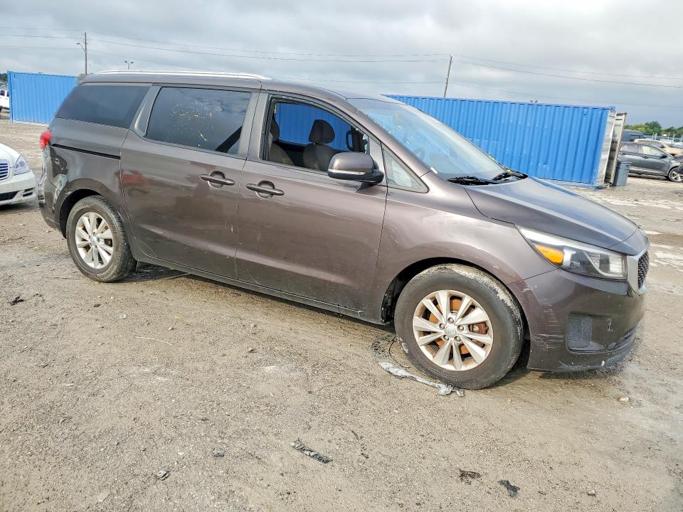 Photo 4 from auction – 2015 KIA SEDONA with VIN KNDMB5C14F6065646