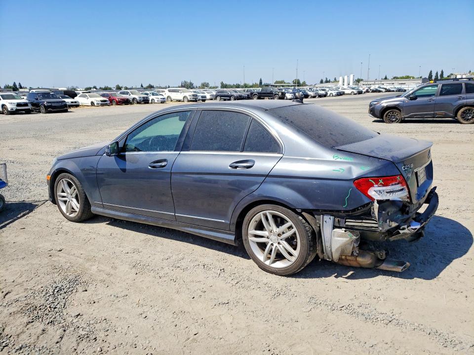 Photo 2 from auction – 2013 MERCEDES-BENZ C with VIN WDDGF4HB5DA802530