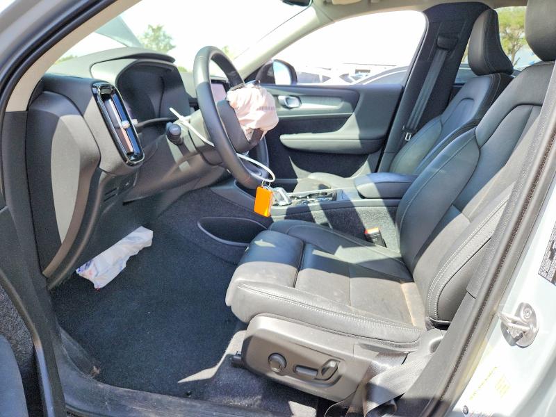 Zdjęcie 7 z aukcji – 2025 VOLVO XC40 z VIN YV4L12UCXS2463097