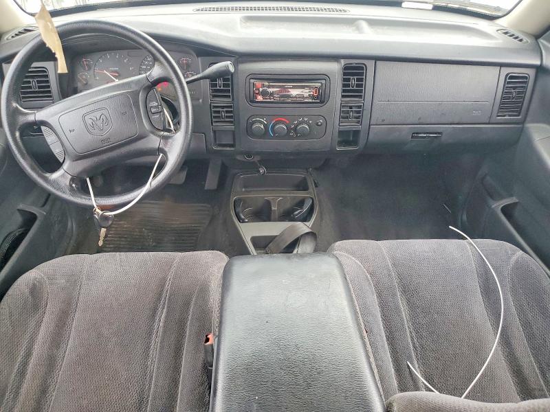 Zdjęcie 8 z aukcji – 2003 DODGE DAKOTA z VIN 1D7HL38X73S142938
