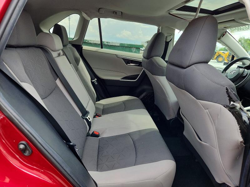 Photo 10 from auction – 2020 TOYOTA RAV4 with VIN 2T3W1RFVXLC059119