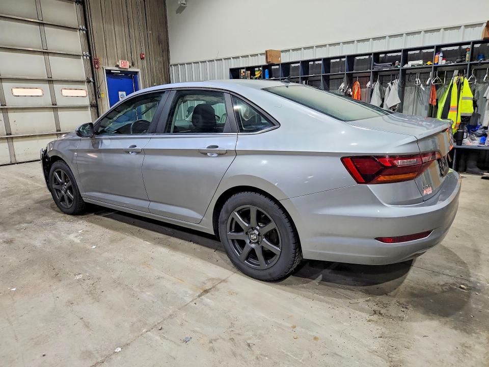 Photo 2 from auction – 2019 VOLKSWAGEN JETTA with VIN 3VWC57BUXKM244775