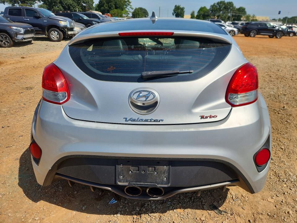 Photo 6 from auction – 2015 HYUNDAI VELOSTER with VIN KMHTC6AE4FU231644