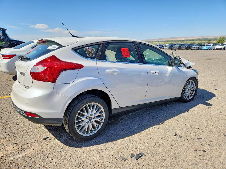 Photo 3 from auction – 2013 FORD FOCUS with VIN 1FADP3N24DL184068