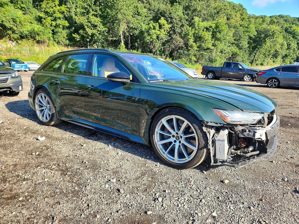 Photo 4 from auction – 2022 AUDI RS6 with VIN WUA1CBF20NN904508