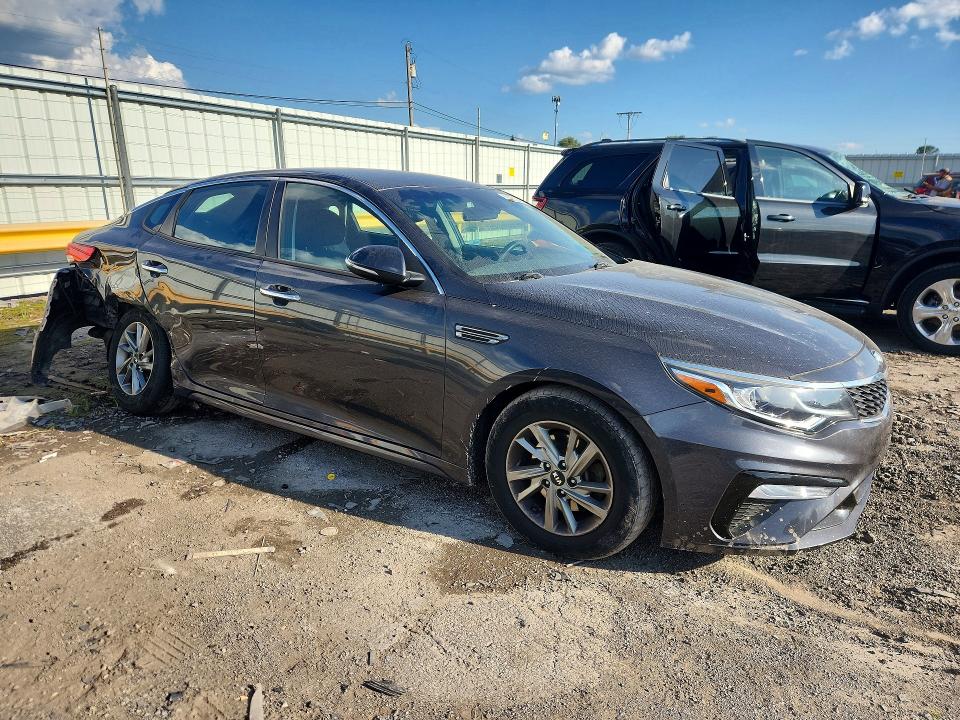 Photo 4 from auction – 2019 KIA OPTIMA with VIN 5XXGT4L32KG295252