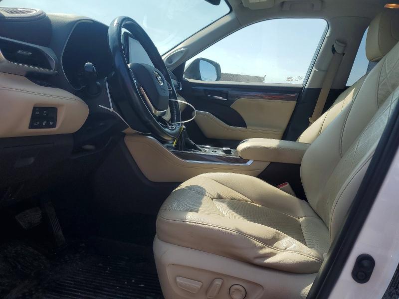 Photo 7 from auction – 2020 TOYOTA HIGHLANDER with VIN 5TDFZRBH3LS019571