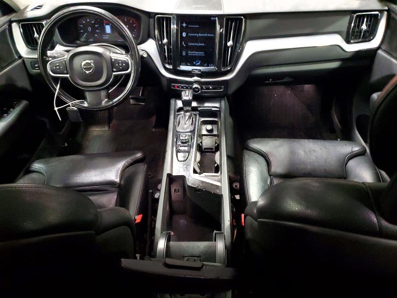Photo 8 from auction – 2019 VOLVO XC60 with VIN LYV102RK2KB176865