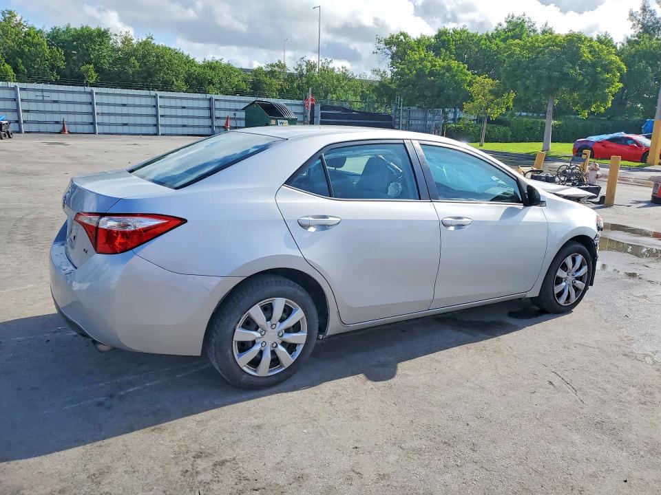 Photo 3 from auction – 2015 TOYOTA COROLLA with VIN 2T1BURHE6FC465124
