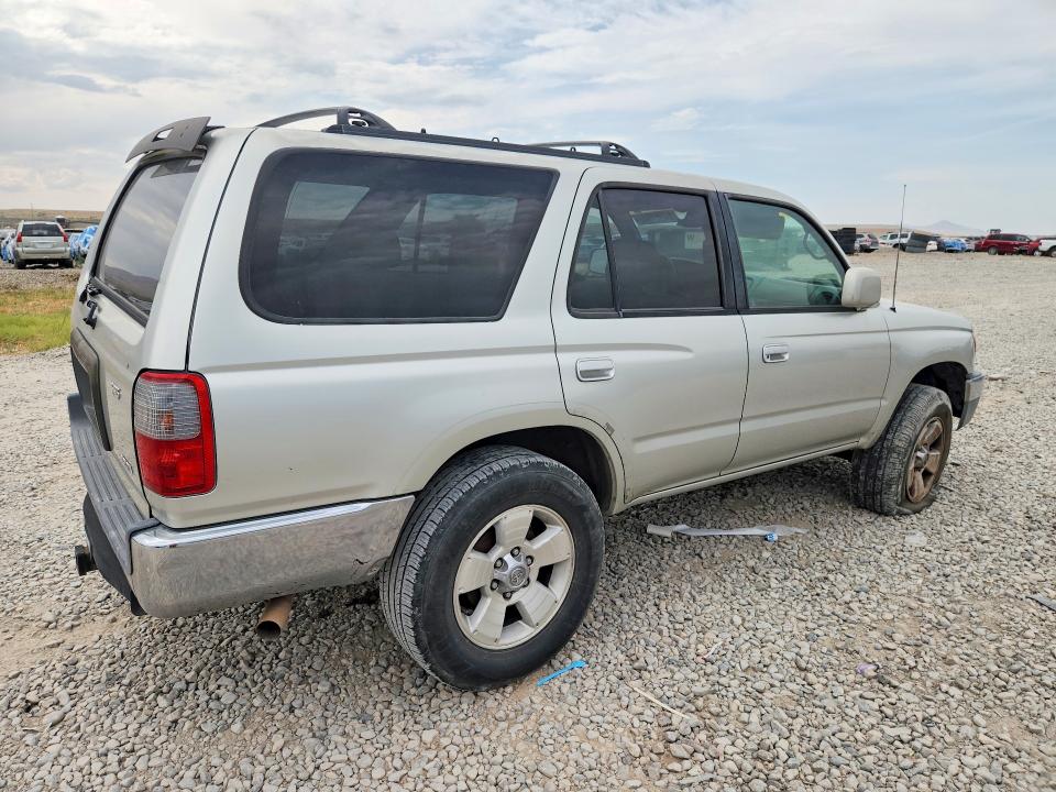 Photo 3 from auction – 1999 TOYOTA 4RUNNER with VIN JT3GN86R6X0116757